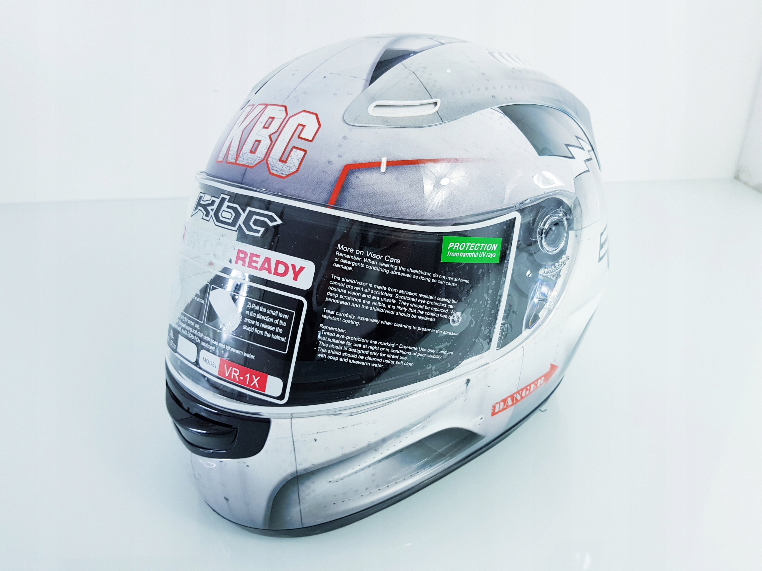 PRILBA INTEGRÁLNYCH MOTOCYKLOV A5 KBC TURBÍNA VR-1X