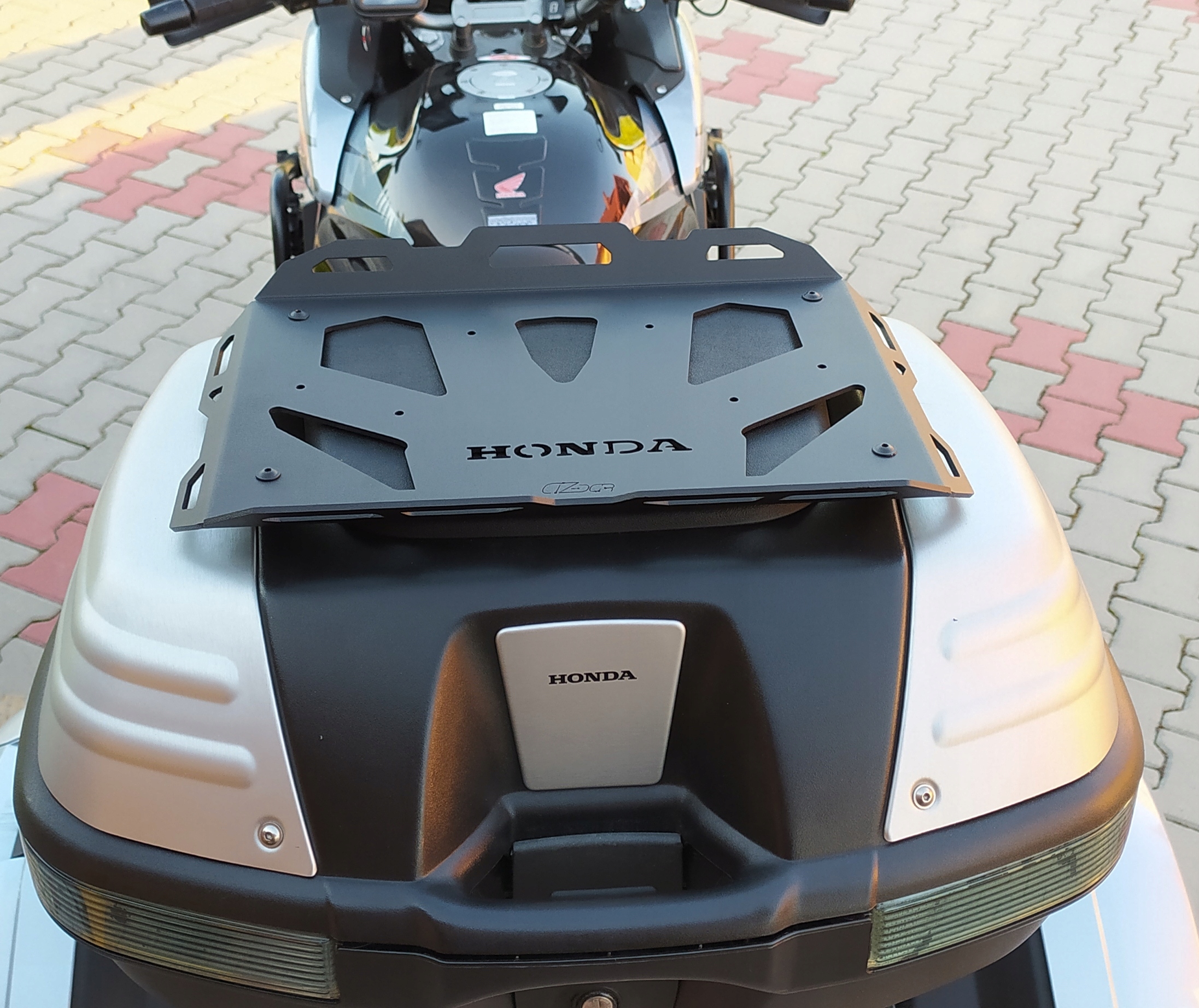 Nosič motocyklov pre pôvodný kufor Honda