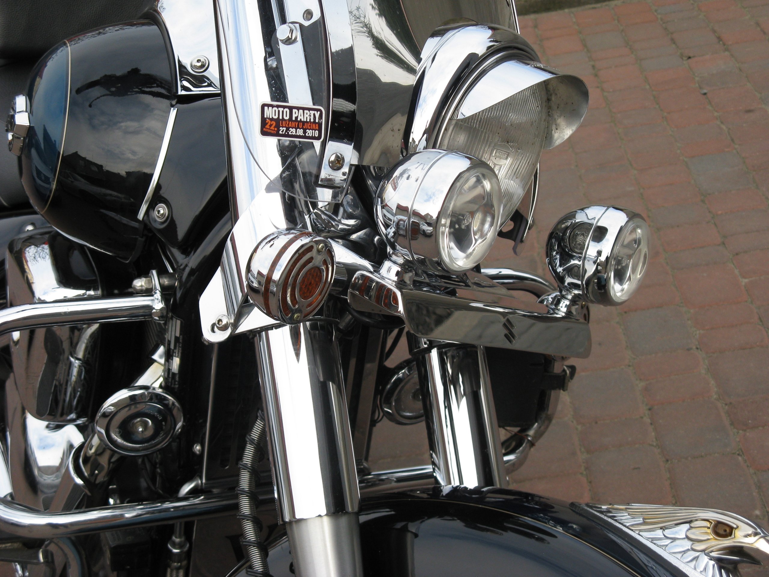 SVIETIDLO HONDA YAMAHA KAWASAKI SUZUKI