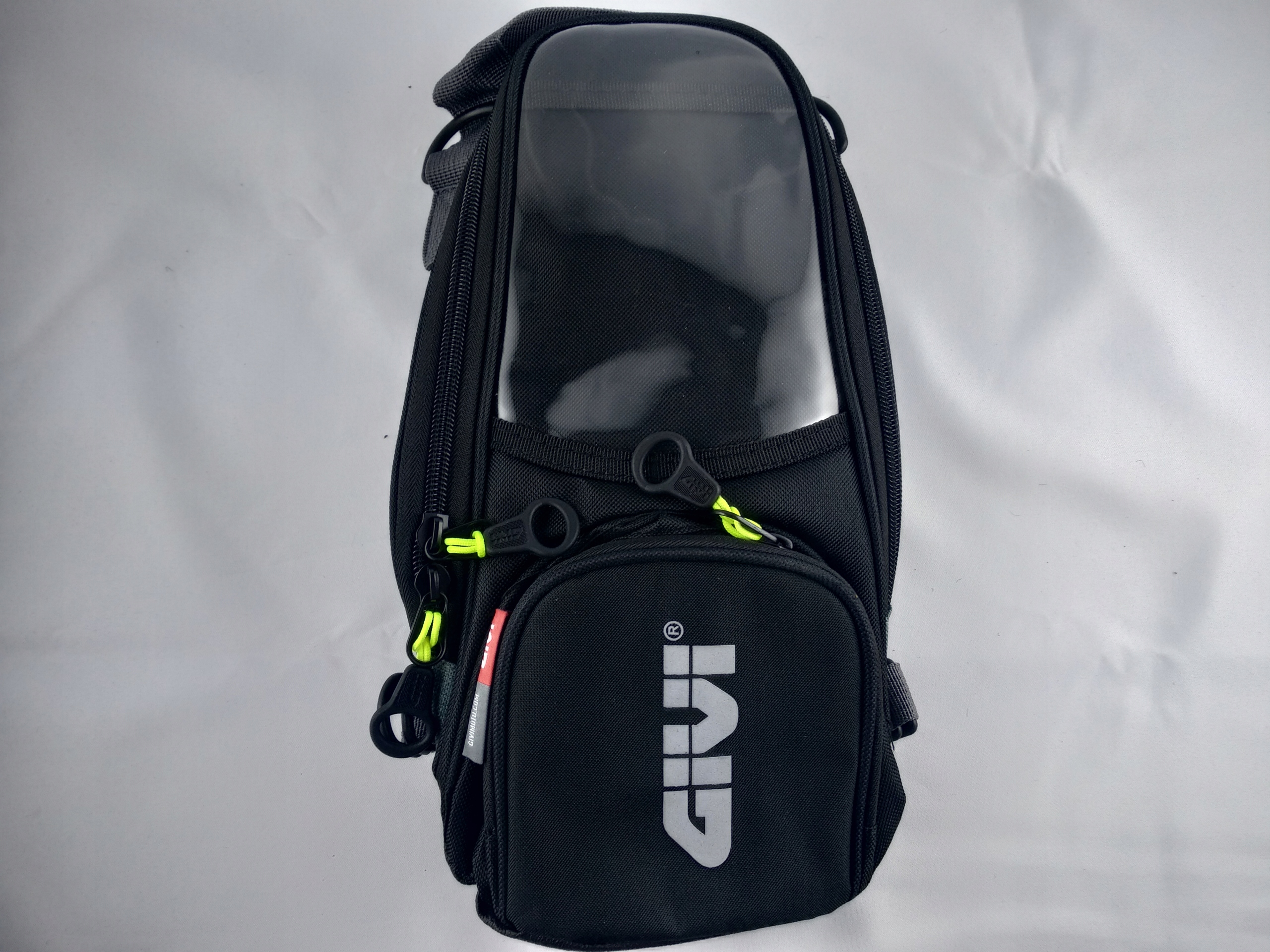 Magnetický vak na nádrž na motocykel GIVI tankbag