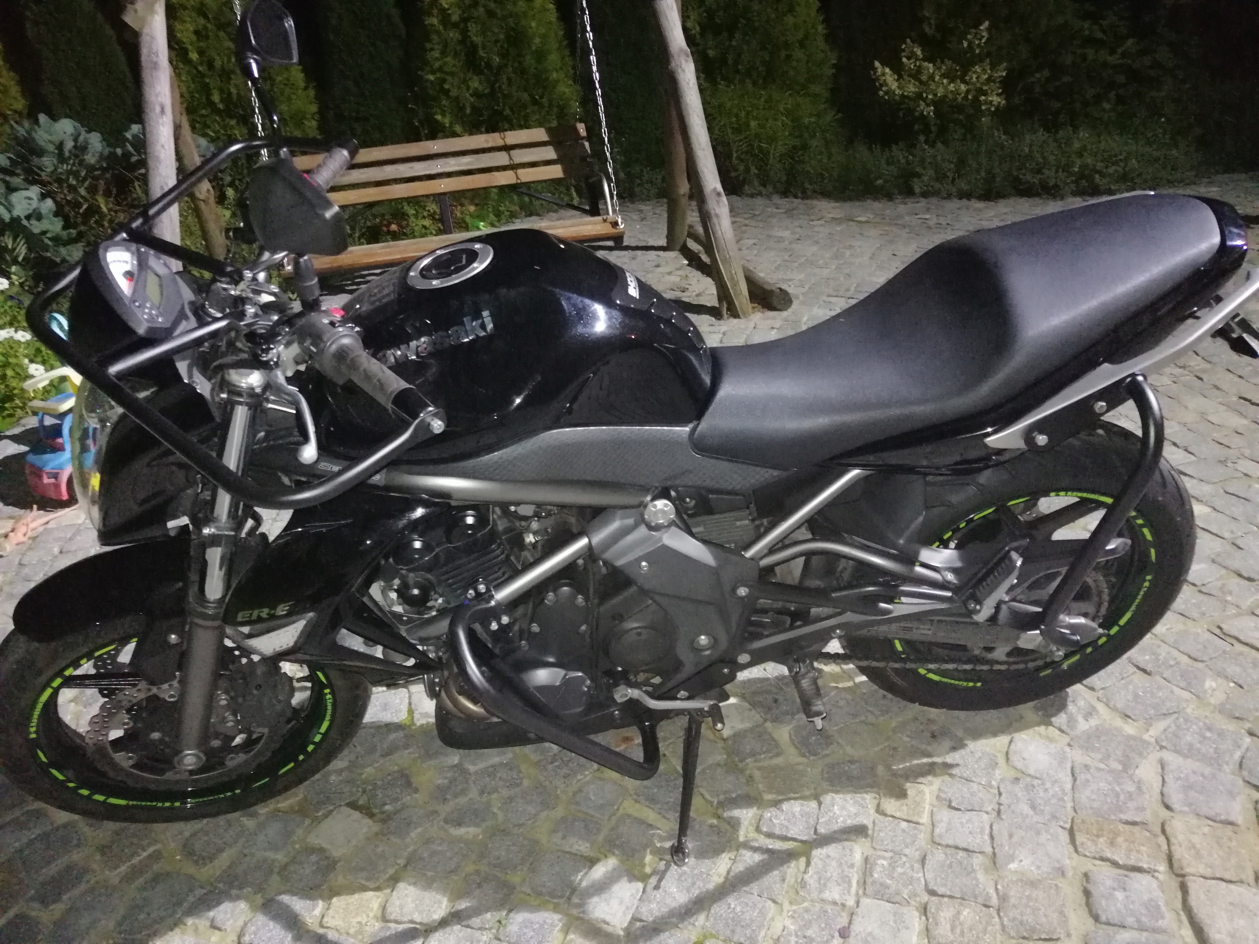 Ochranné lišty, kryty, autoškola Kawasaki ER-6n