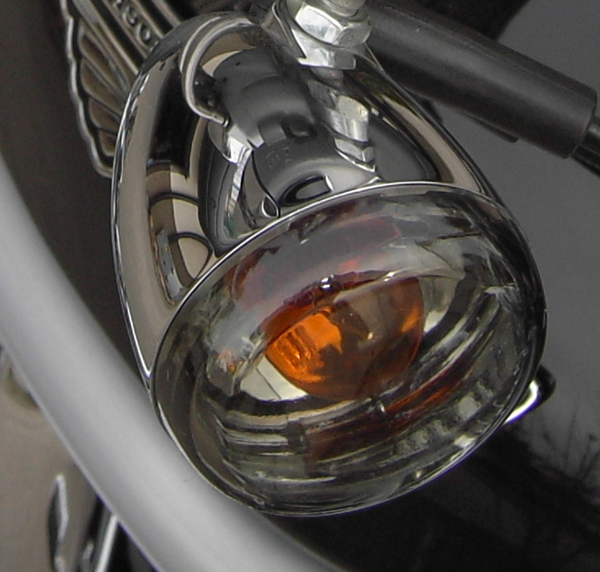 UKAZOVATELE SMERU OBJEKTÍVU HARLEY DAVIDSON DYNA DARK
