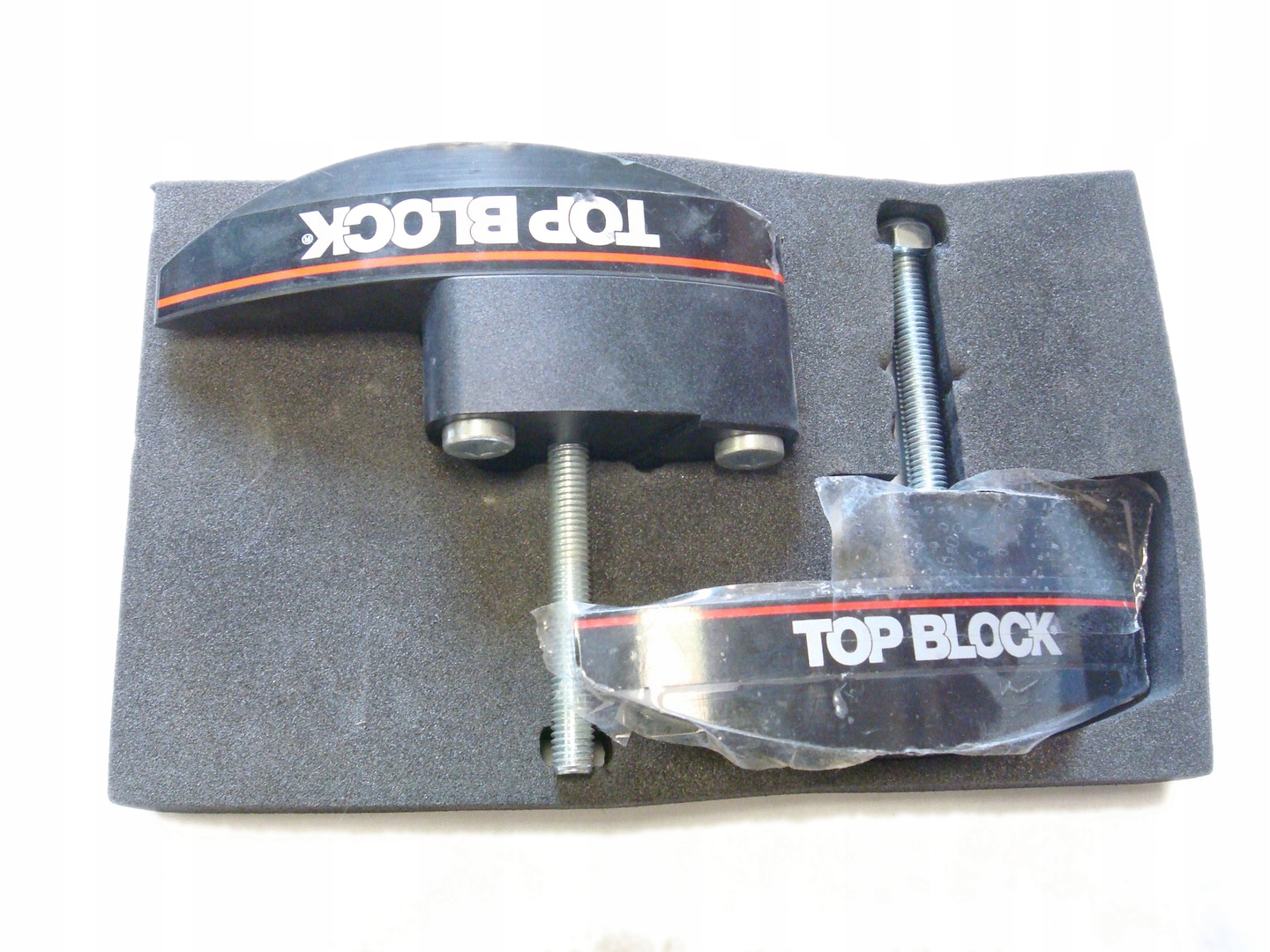 HONDA HORNET 600 2003 CRASHPADY TOP BLOCK SADA