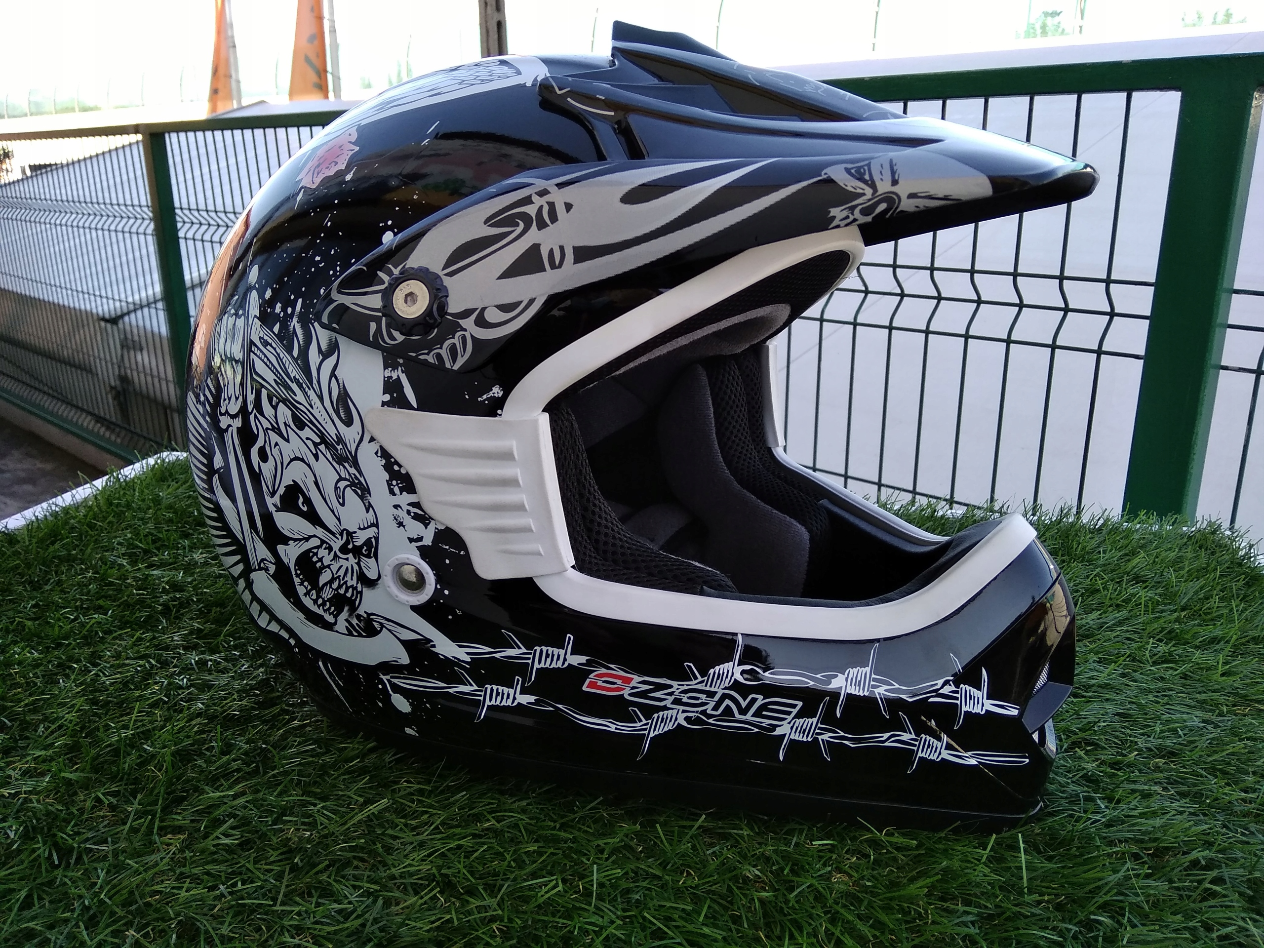 PRILBA ENDURO OZONE T700 DIGGER „M“