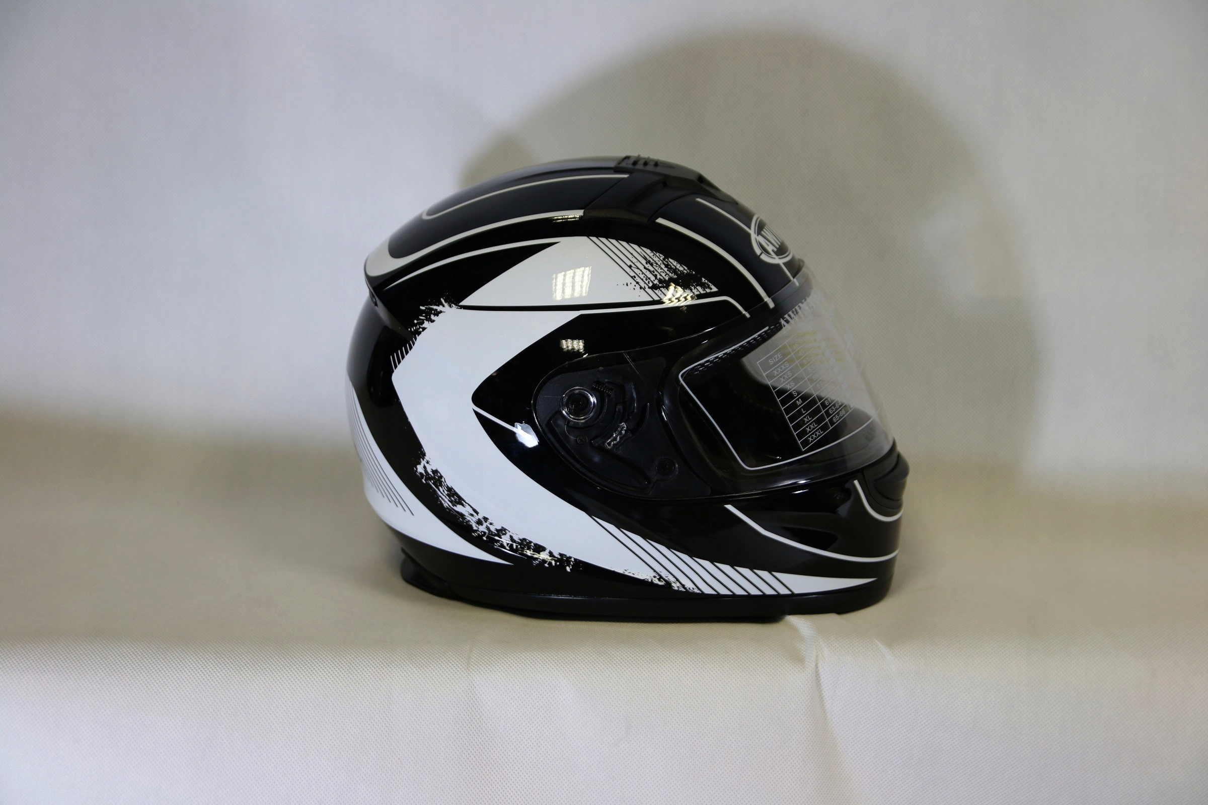 INTEGRÁLNA PRILBA AWINA TN-0700B VEĽKOSŤ M 57-58 CM