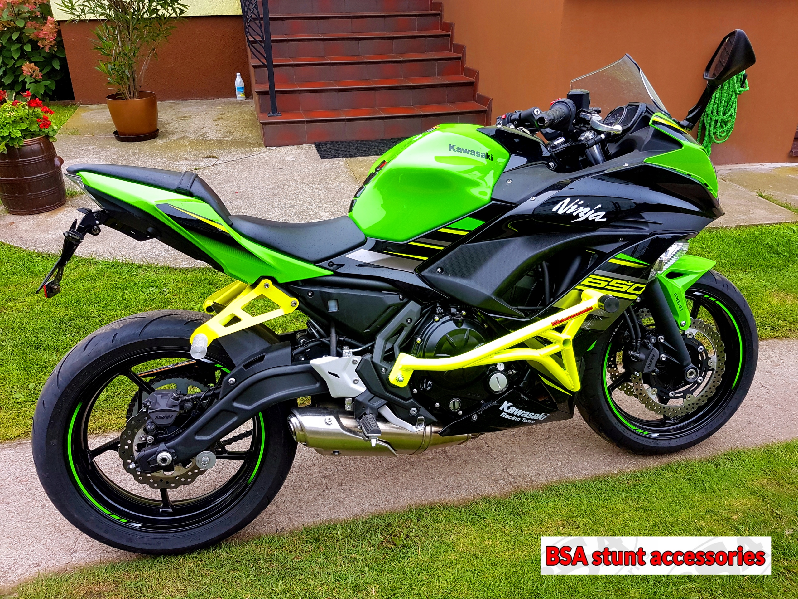 Klietka GMOLES STUNT BSA Kawasaki NINJA Z650 2017-20