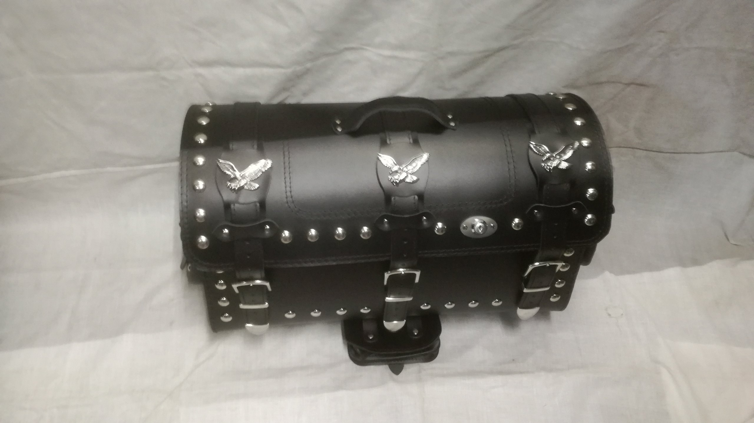 KOŽENÉ Púzdro 50 CM LOCK EAGLE STUDS