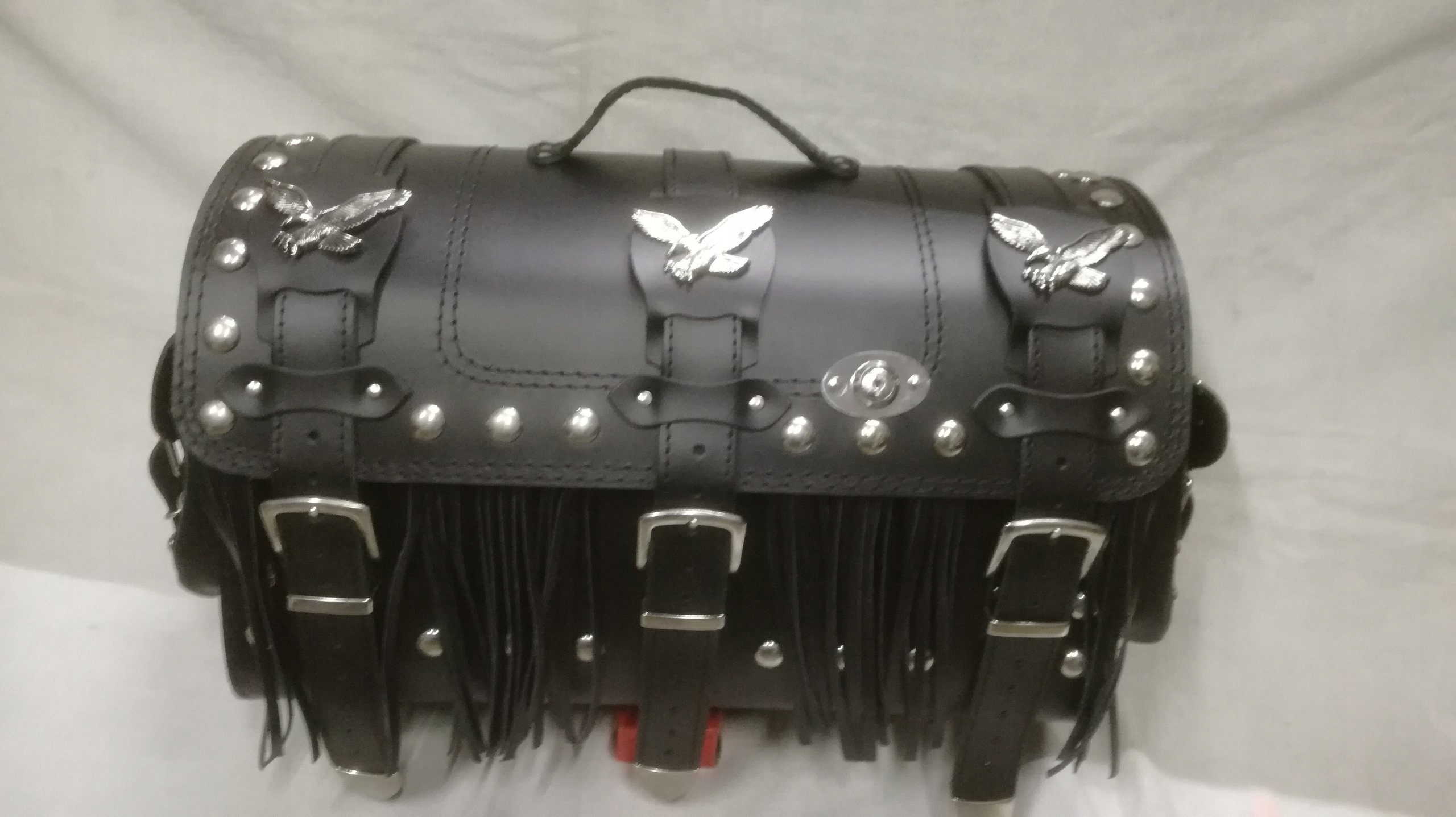 KOŽENÁ RÁMEČEK 60 CM PRE DVA PRILBY ŠTÚDIOV EAGLES FRED