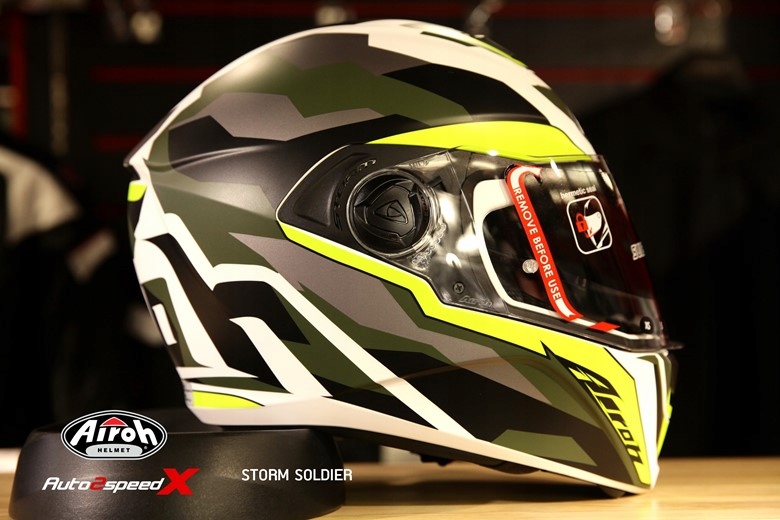 Prilba Airoh STORM Soldier. S NOVINKA veľkosť 55-56cm