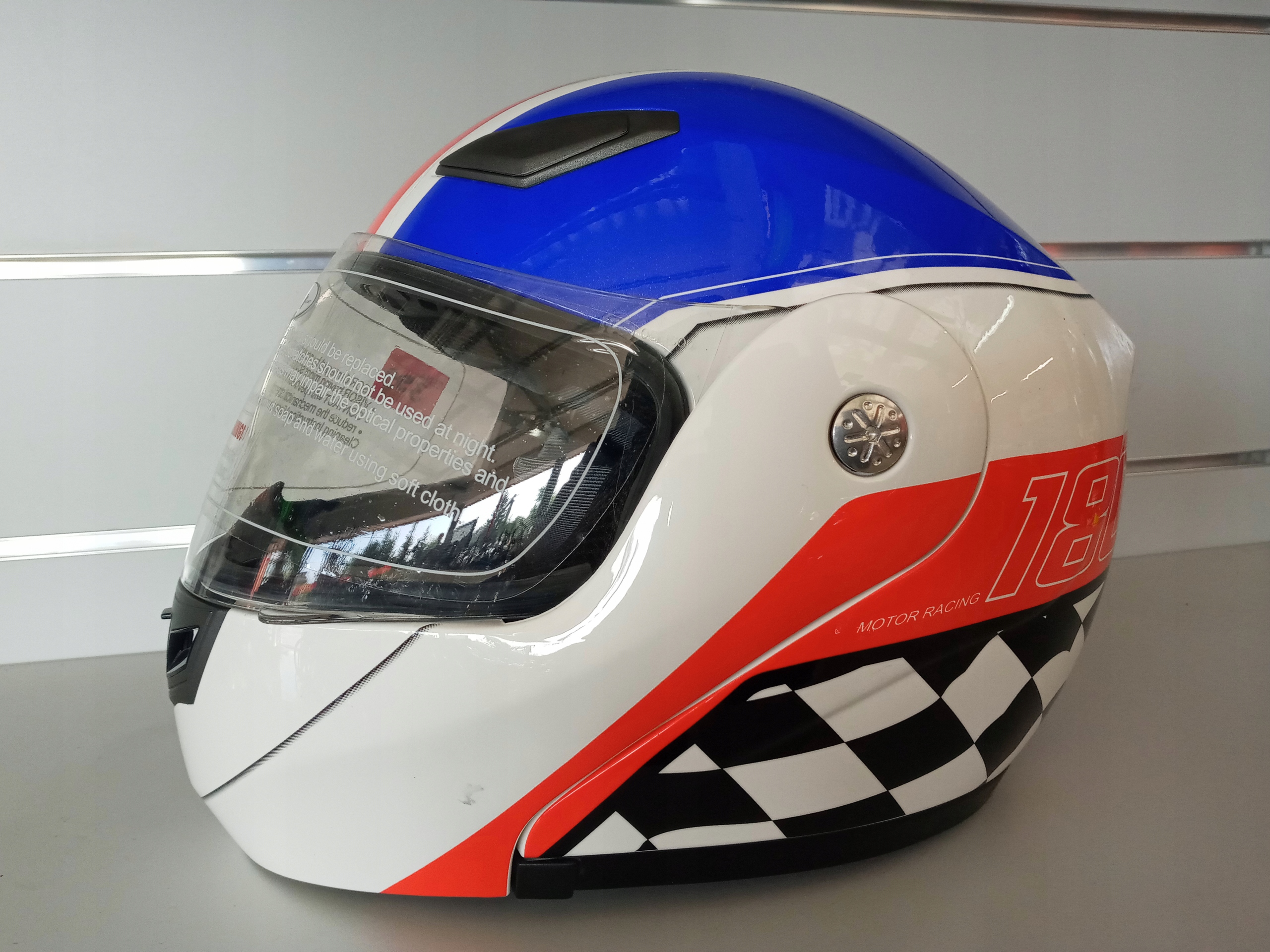 Moto prilba Dak so zdvíhacou čeľusťou veľkosť S.