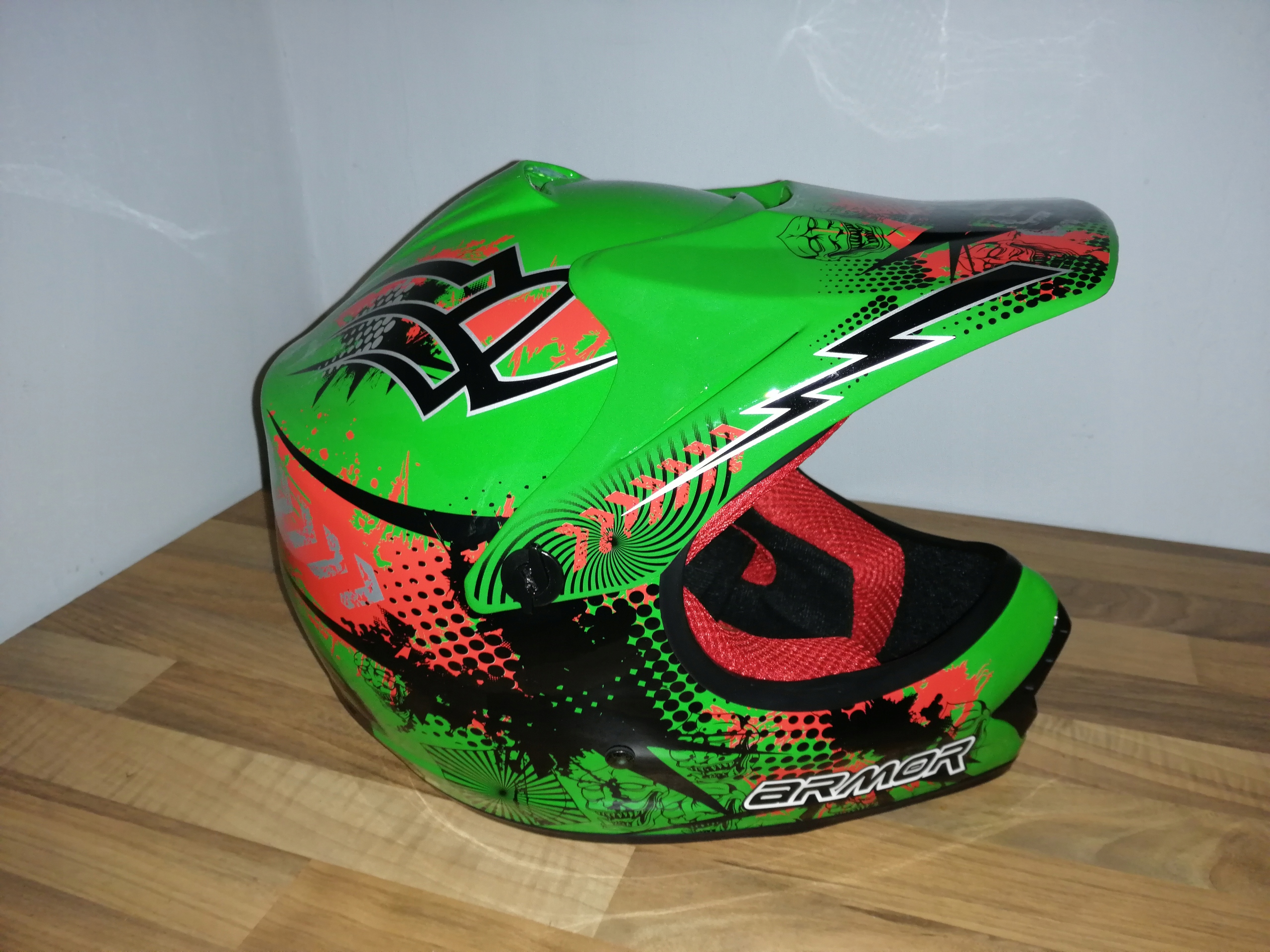 Moto prilba ARMOR AKC-49