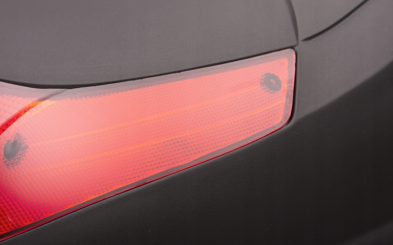 Kufrík Moretti MR-710 30l Čierny červený reflektor