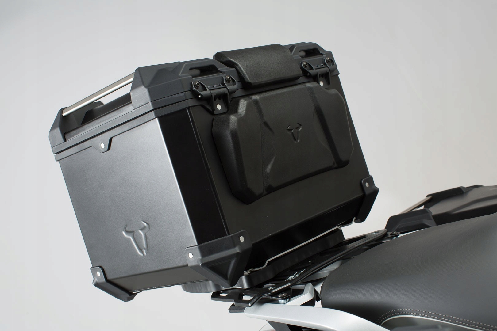 MB operadlo SW-MOTECH TRAX ADV