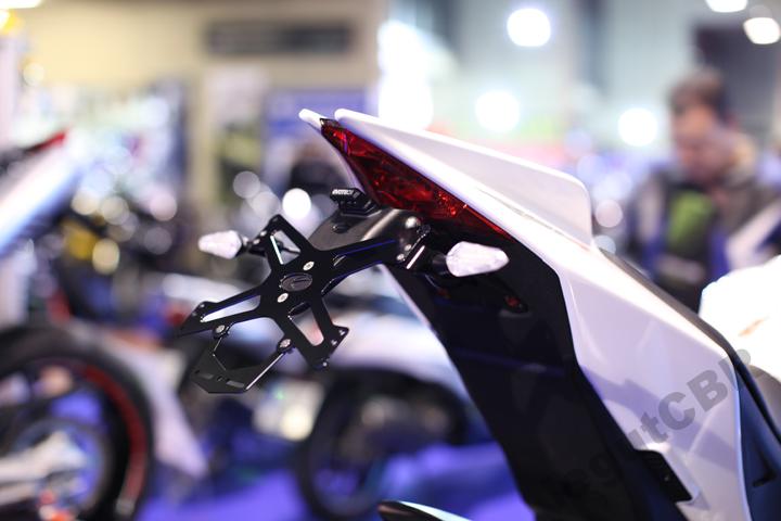 MONTÁŽ NA DOSKU EVOTECH APRILIA RSV4 TUONO V4