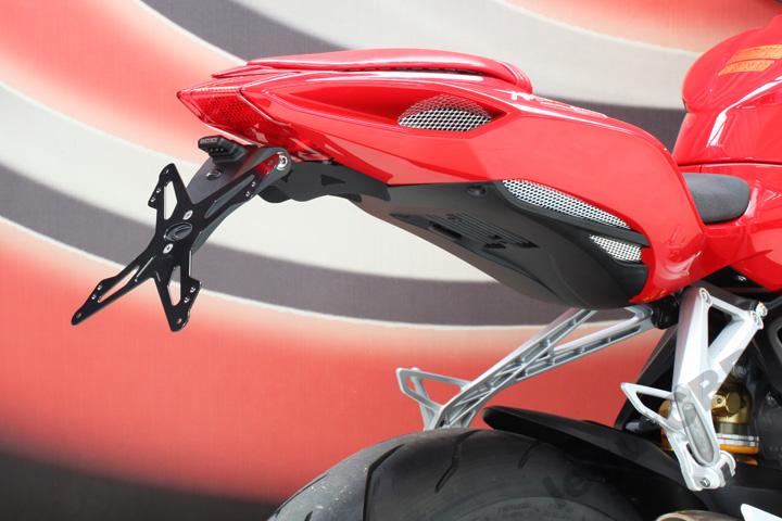 UPEVNENIE PANELU EVOTECH MV AGUSTA F3 2012-2014