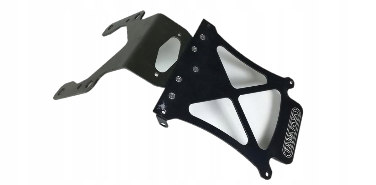 UPEVNENIE DOSKY SUZUKI GSXR 600 750 K1 K4 K5