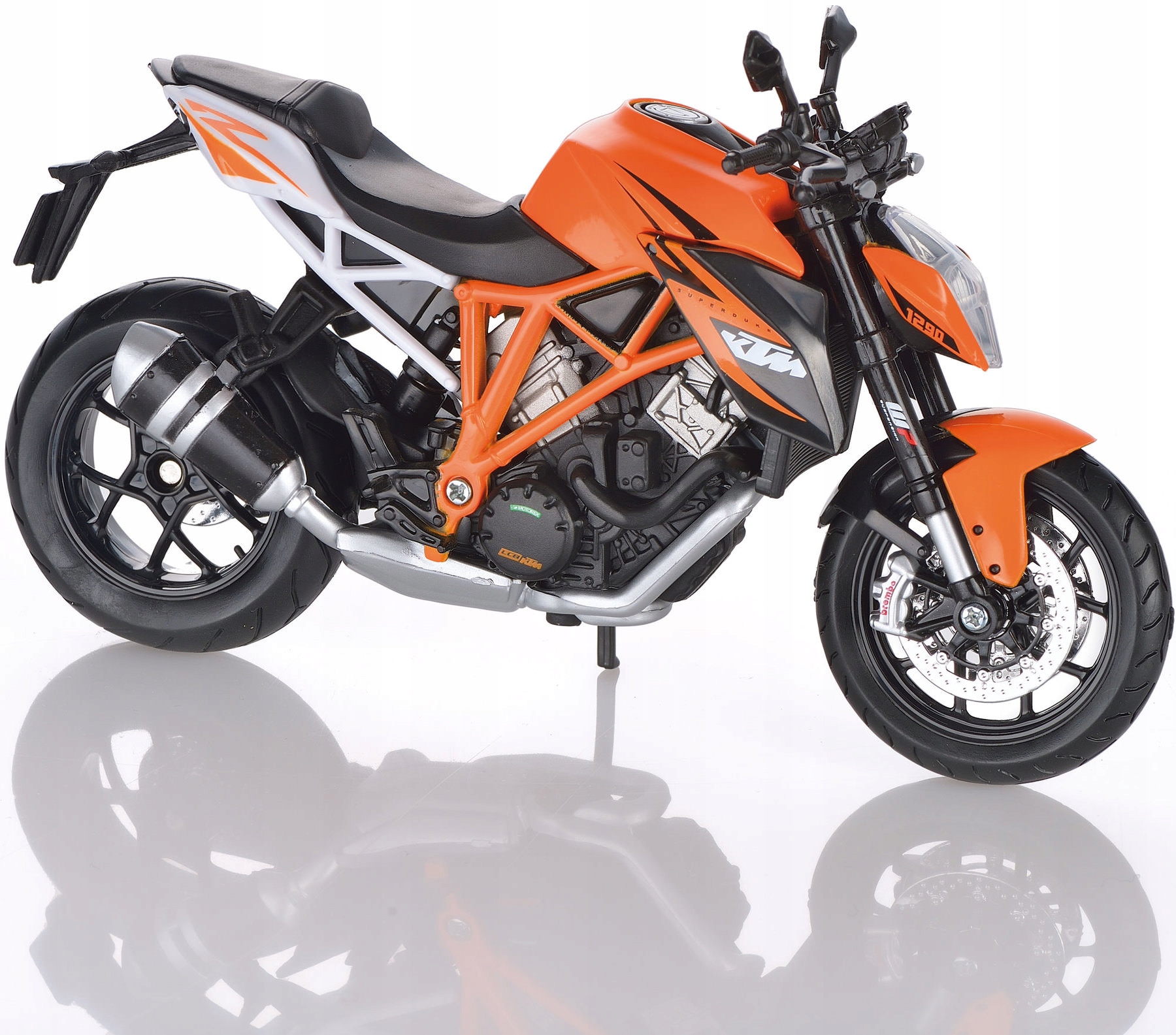 Darček modelu Maisto KTM 1290 Super Duke R 1:12