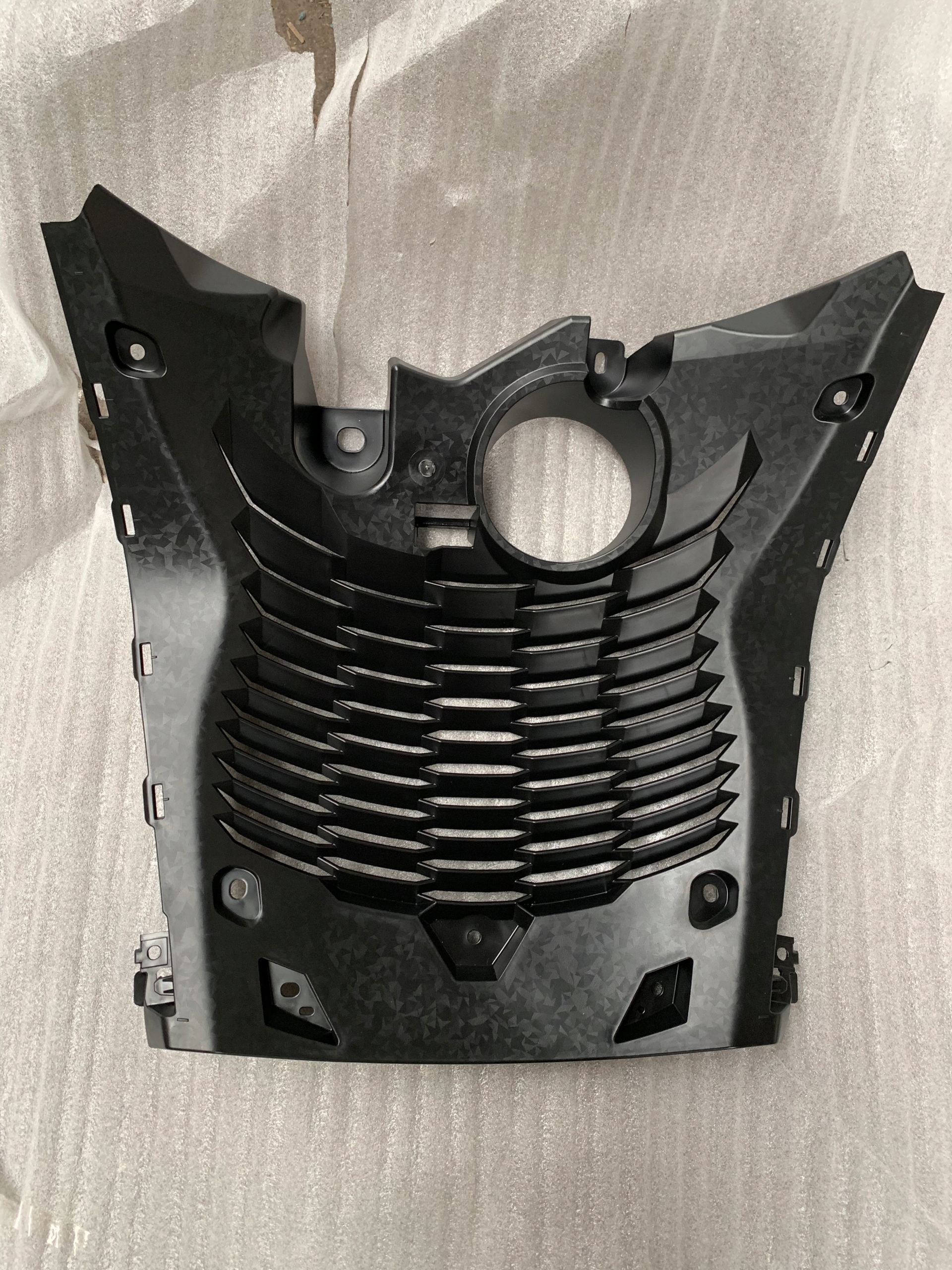 KRYT CHLADIČA KOLESA YAMAHA X MAX XMAX 125 300