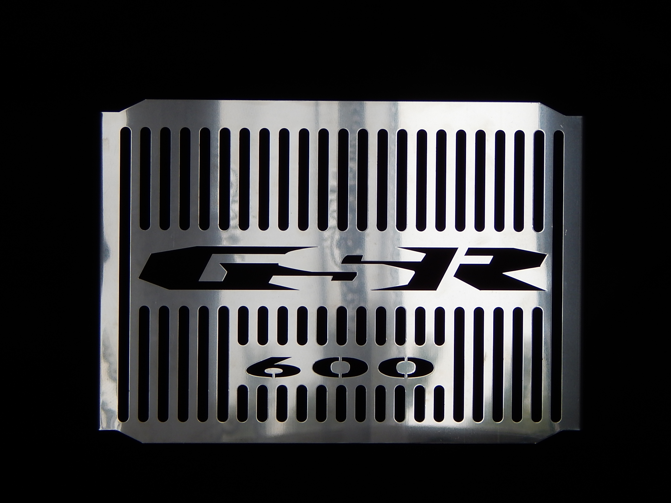 Kryt chladiča Suzuki GSR 600