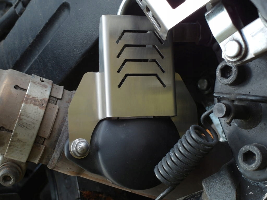 Kryt výfukového ventilu Suzuki V-Strom 1000