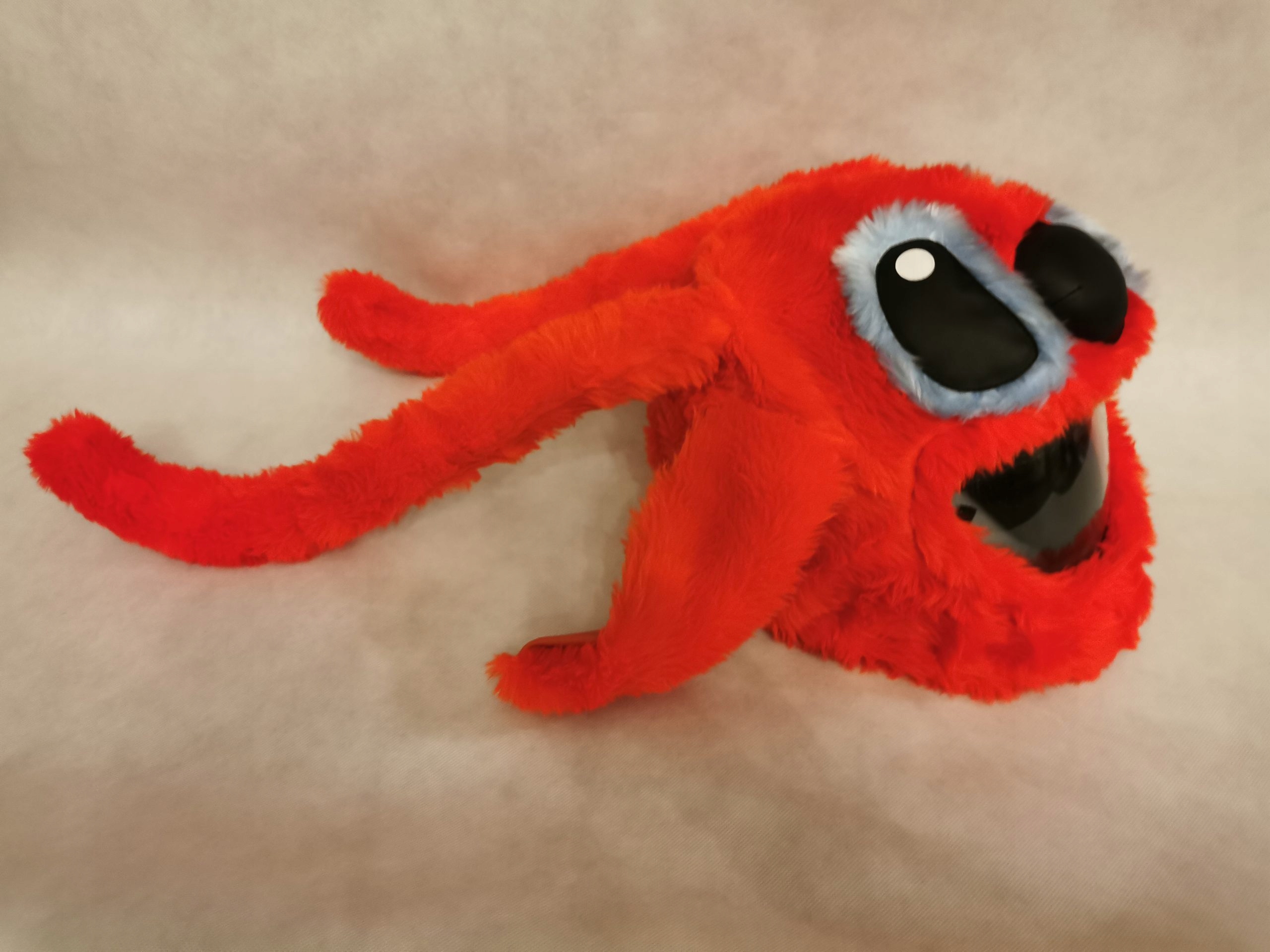 Dekorácia prilby RED CREATURE Perfektné pre HIT darček