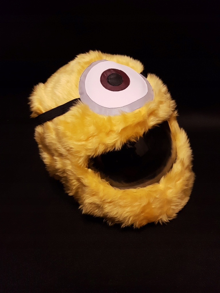 Dekorácia prilby YELLOW EYE Perfektné pre HIT darček!