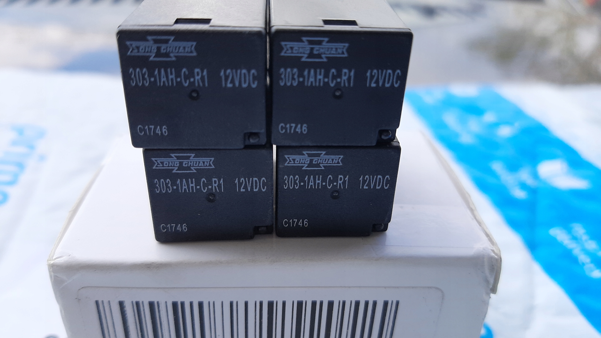 RELÉ MÔŽE BYŤ ORIGINÁL 303-1AH-C-R1-U01-12VDC