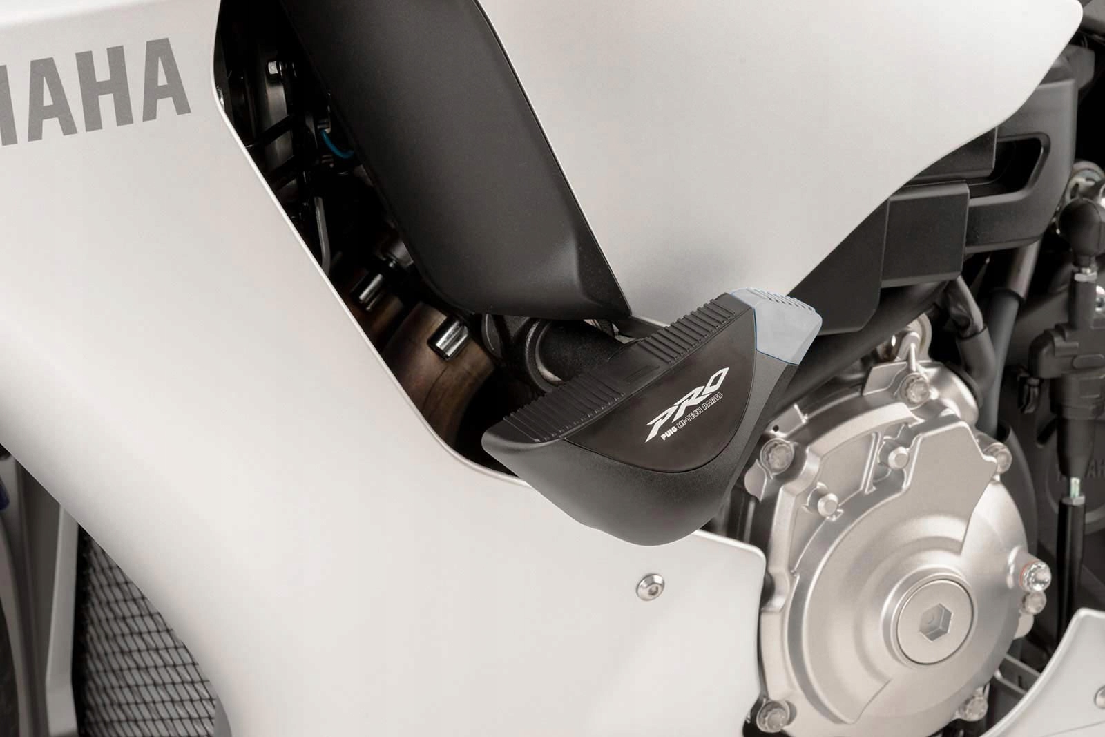Padacie podložky PUIG 7706N PRO verzia Yamaha R1 15-20