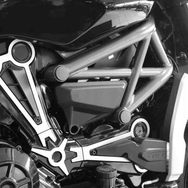 KONIEC PUIG DUCATI DIAVEL 16-20 RÁMOV