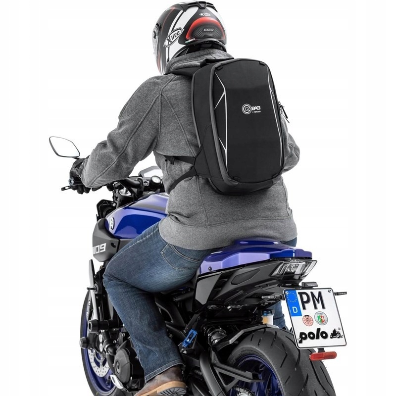 Motocyklový batoh, vystužený, na notebook, prilbu