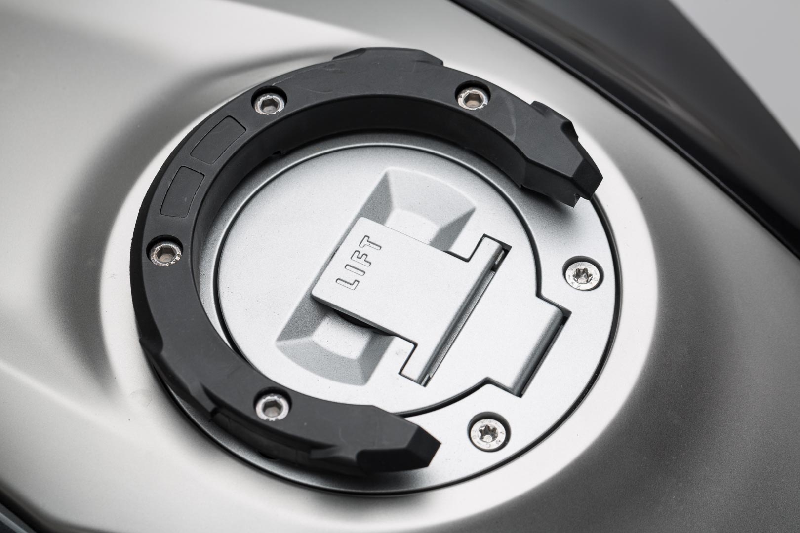 Podkowa / Tankring / QUICK-LOCK KTM 1290 SUPERDUKE R
