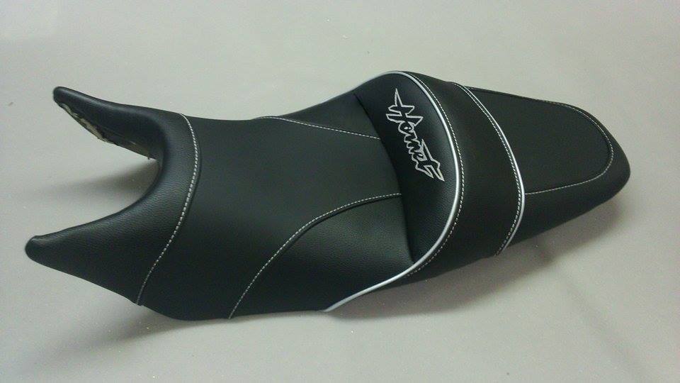 Premena sedadla Honda Hornet PC34