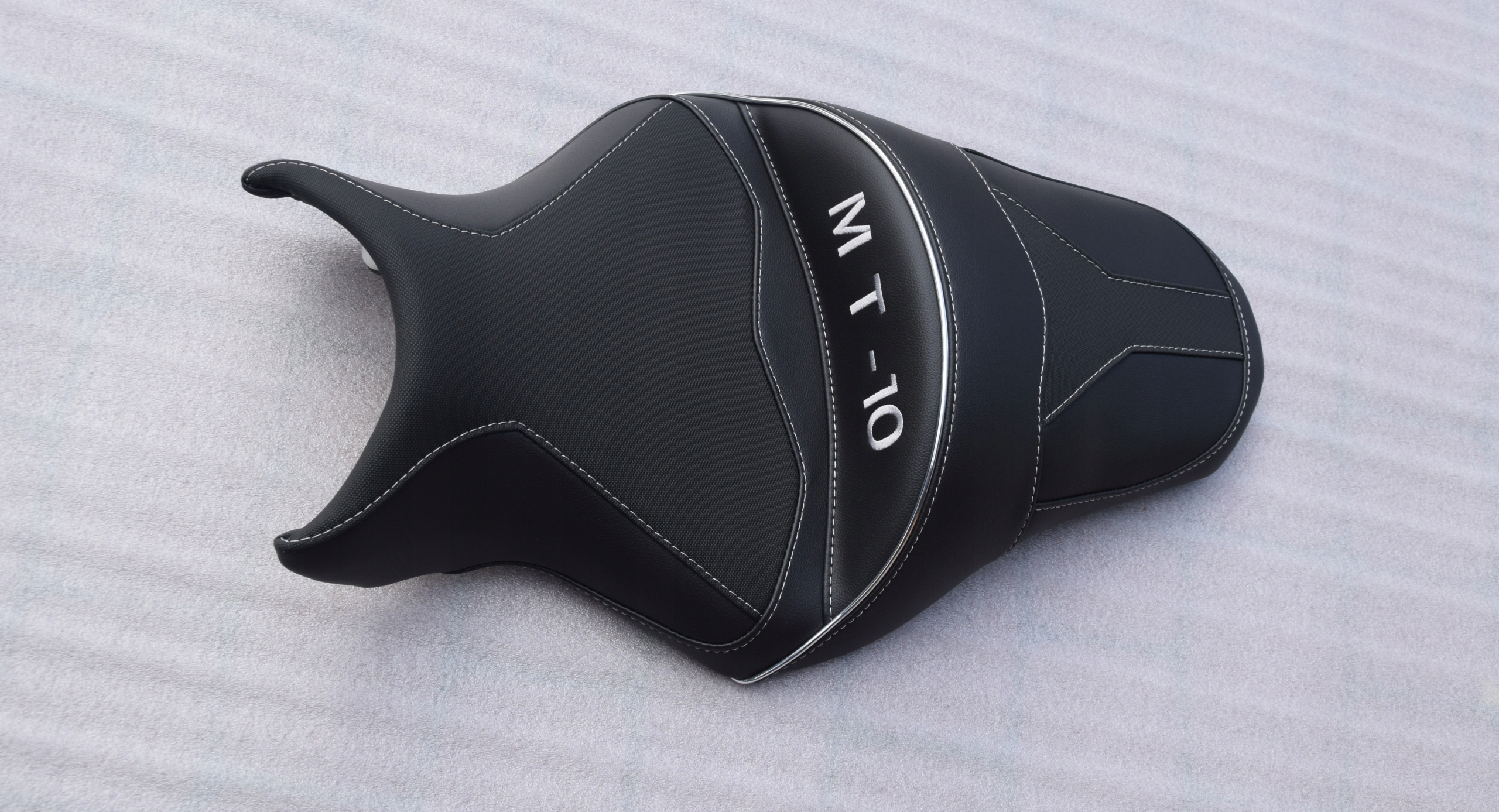 Premena sedadla Yamaha MT 10
