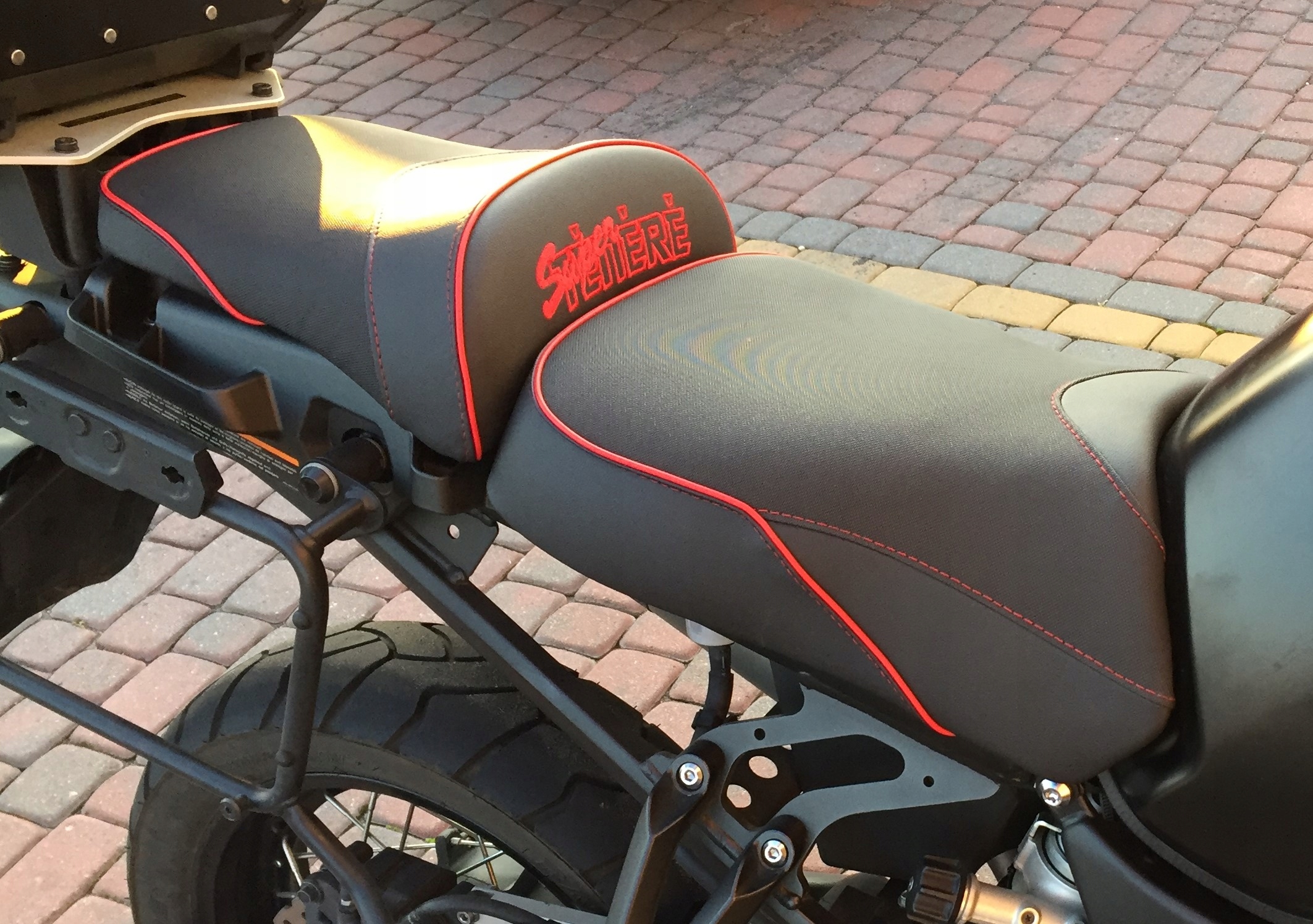 Premena sedadla Yamaha XTZ 1200 Super Tenere