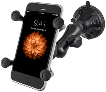 RAM Mount držiak X-Grip pripevnený k čelnému sklu