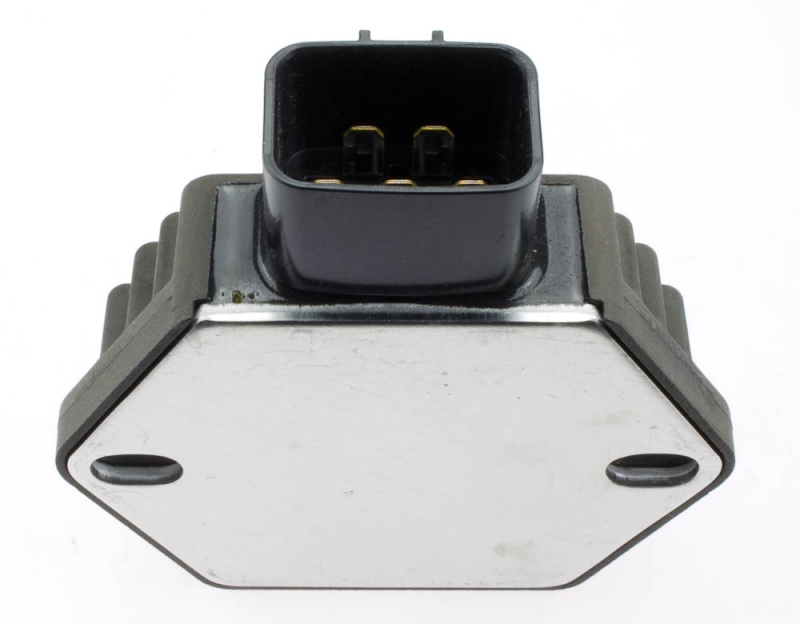 REGULÁTOR NAPÄTIA HONDA TRX 350 400 450