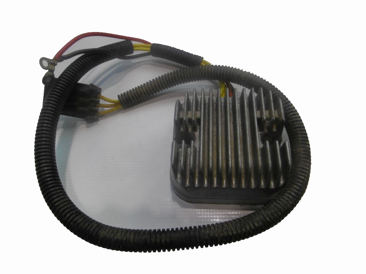 REGULÁTOR NAPÄTIA POLARIS SPORTSMAN 550 850 1000