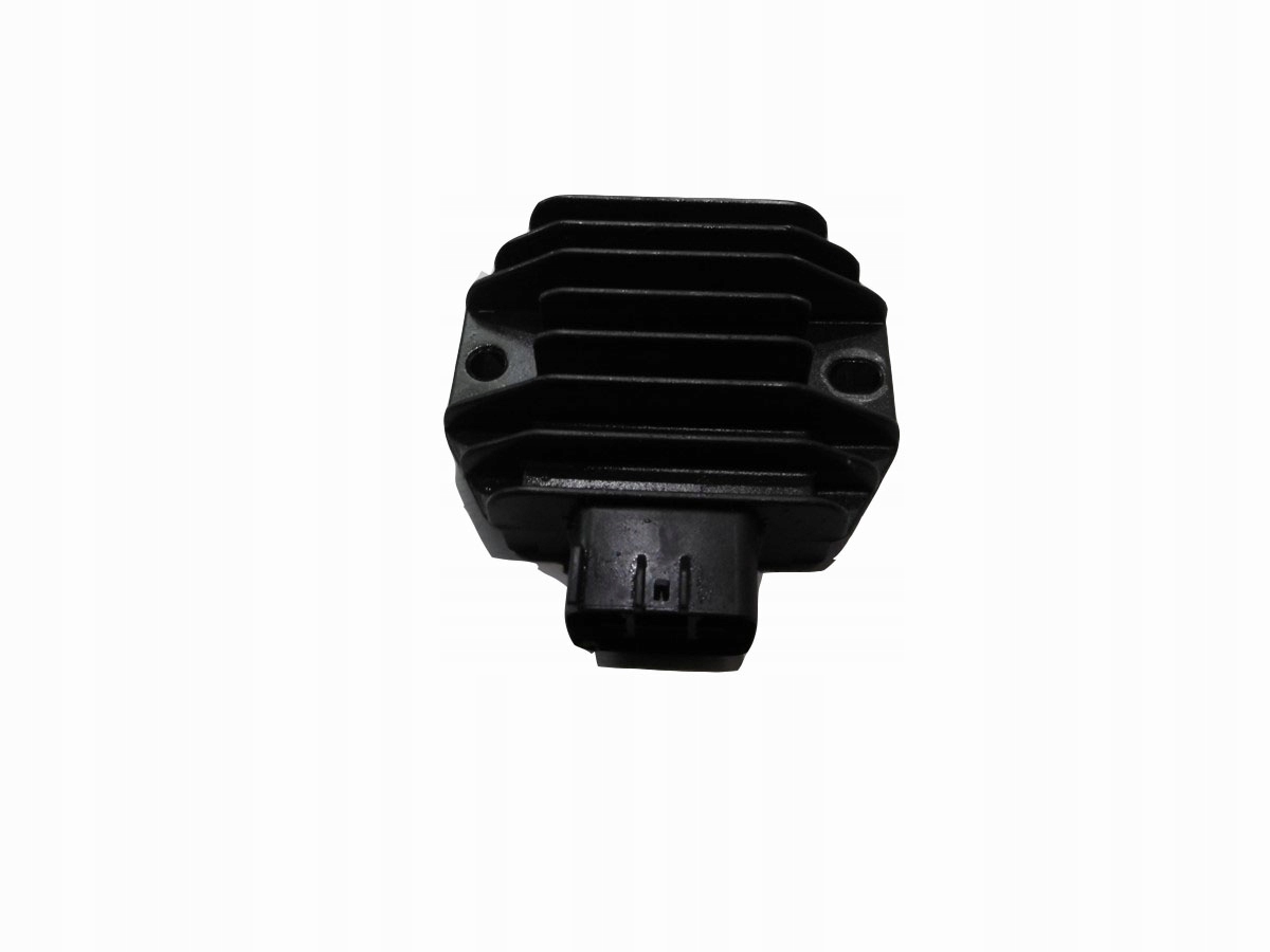 REGULÁTOR NAPÄTIA SUZUKI LT-A 400
