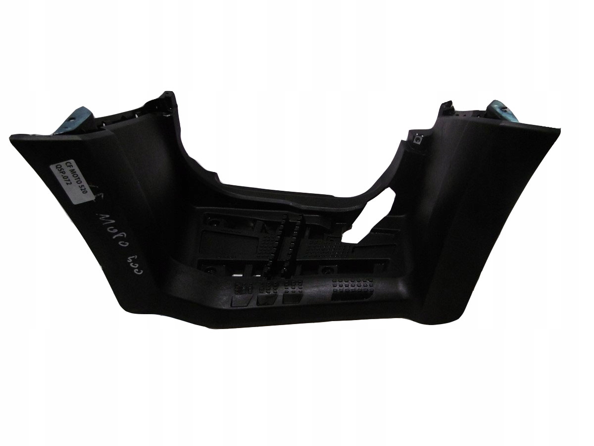 FOOTSTEP RIGHT CF MOTO 520