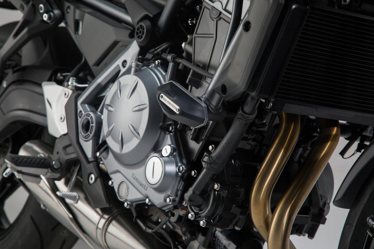 ZÁVITOVÉ NÁPLNE SW-MOTECH KAWASAKI Z650 (16-) ČIERNE