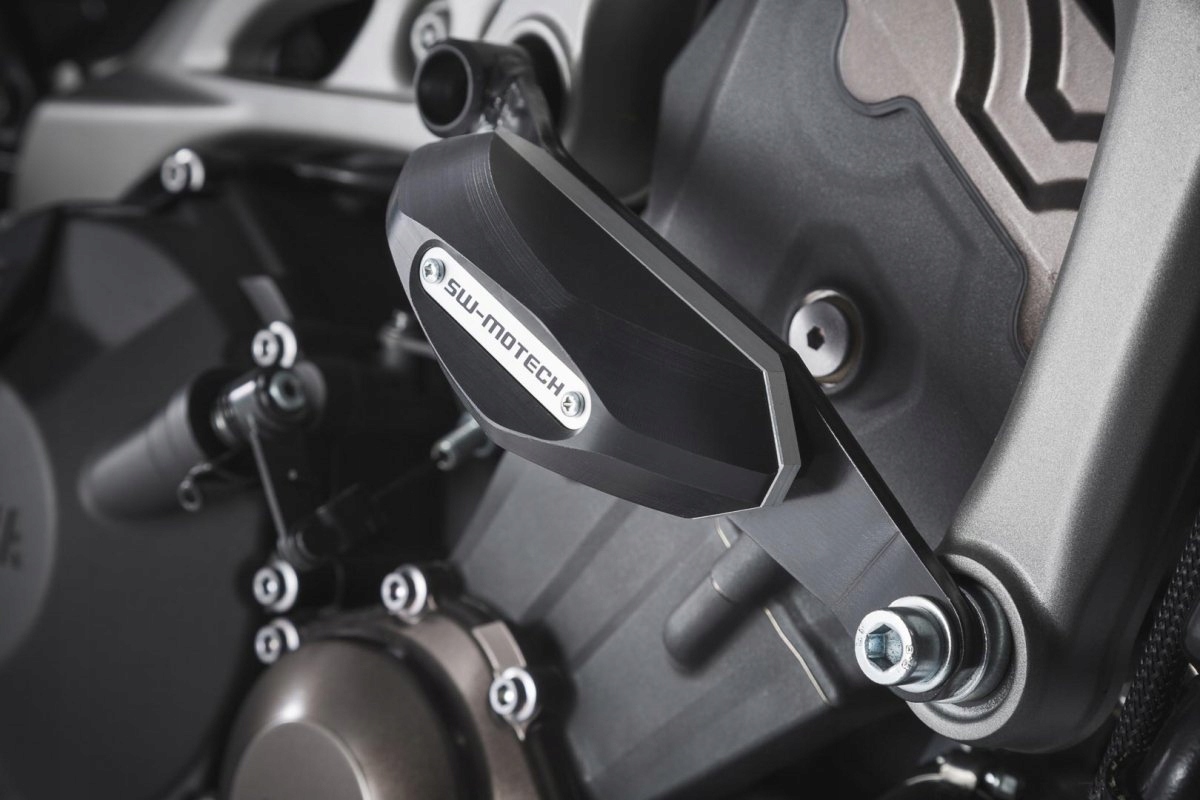 ZÁVITOVÉ NÁPLNE SW-MOTECH YAMAHA MT-09 / TRACER / XSR900