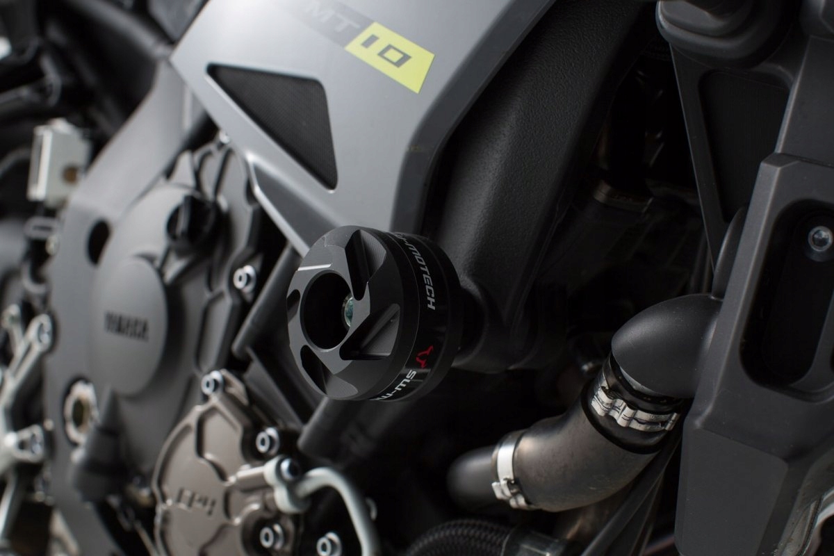 ZÁVITOVÉ NÁPLNE SW-MOTECH YAMAHA MT-10 (16-) ČIERNE