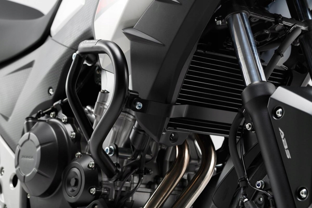 SMEROVKA SW-MOTECH / GMOL HONDA CB500X (13-15) ČIERNA