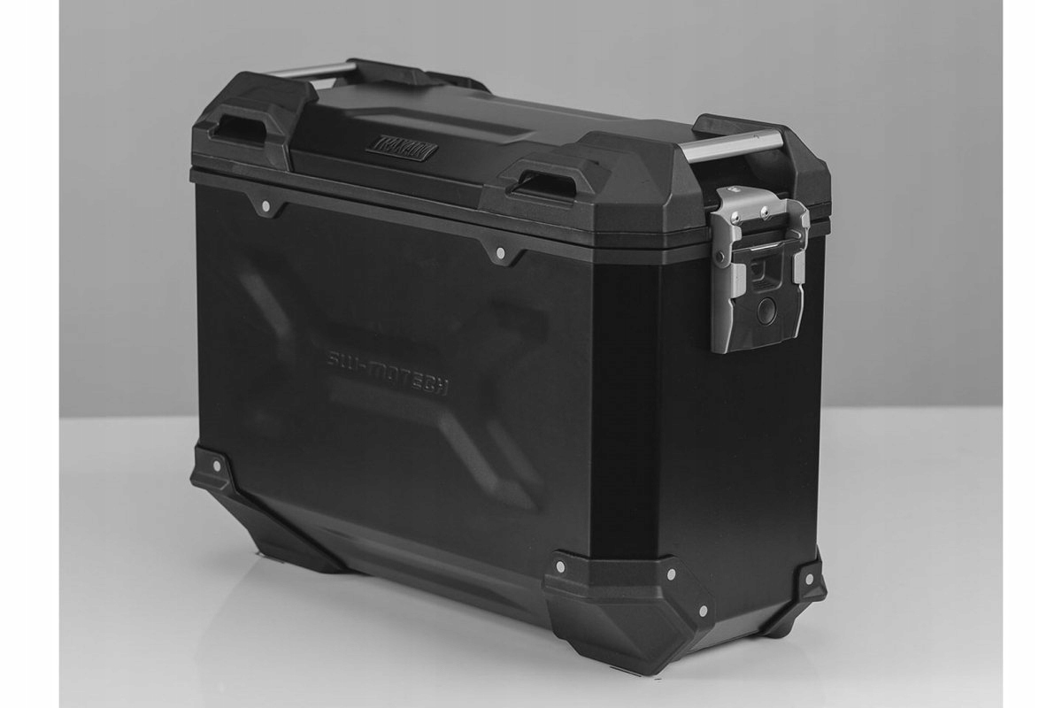 SW-MOTECH BOČNÉ SKRINE PRAVÉ BOČNÉ TRAX ADV BK 37