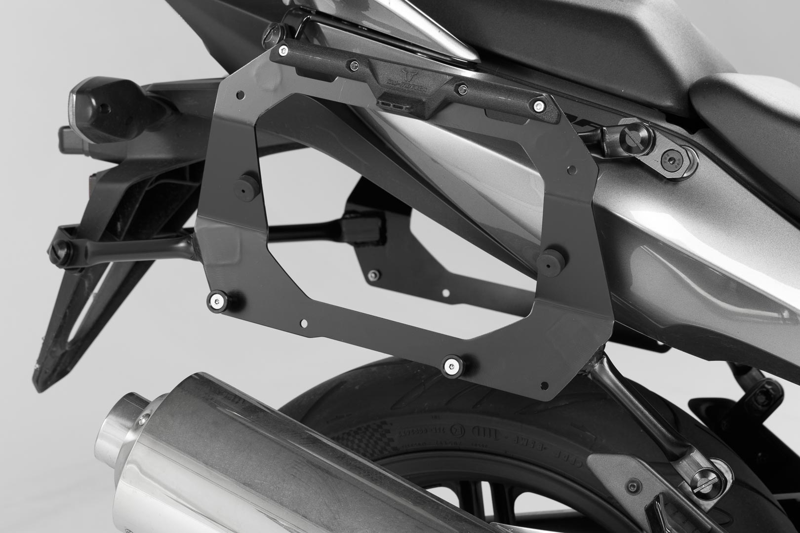 SW MOTECH nosič pre kufre Honda CBF 500/600 04-07