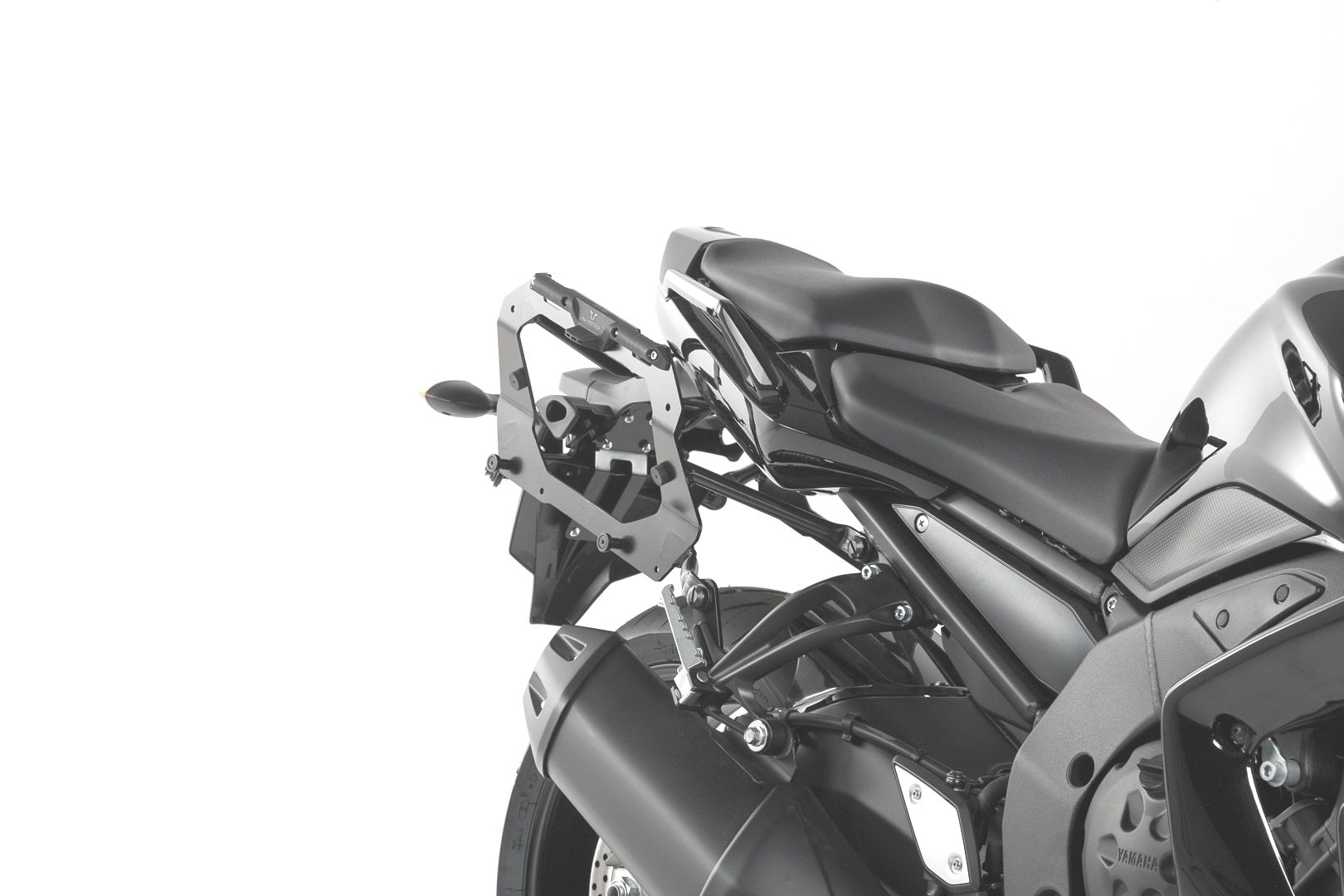 SW MOTECH nosiče kufrov pre Yamaha FZ1 05-