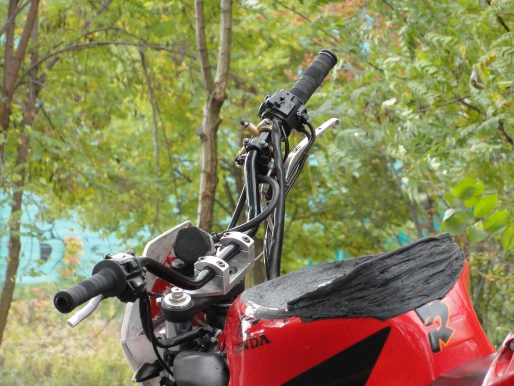 Široké, vystužené riadidlá STUNT CROSS