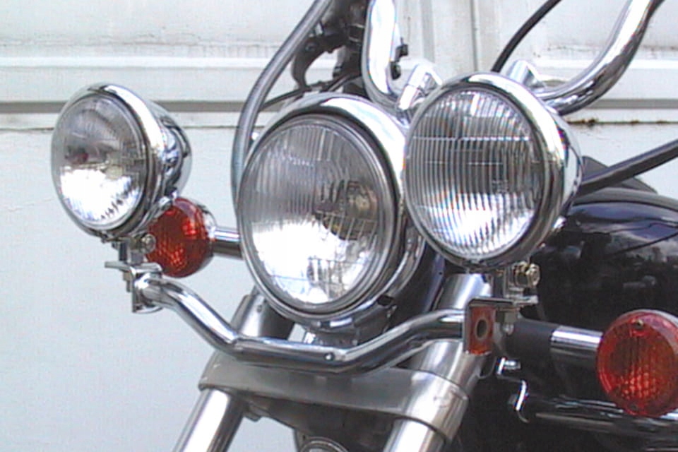 Držiak svetlometu TnoT FEHLING SUZUKI VS 600-140