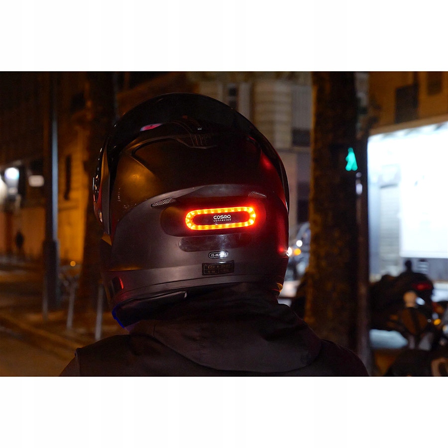 Zadné svetlo Cosmo Moto s GPS nehodovým alarmom