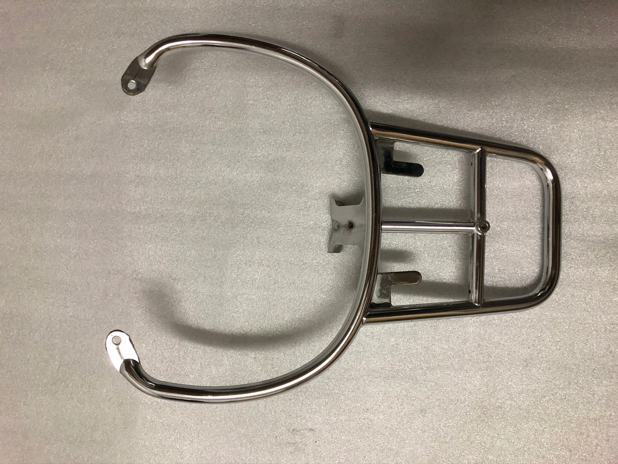Nosič kufra Vespa GTS pod kufrom ORIGINÁL